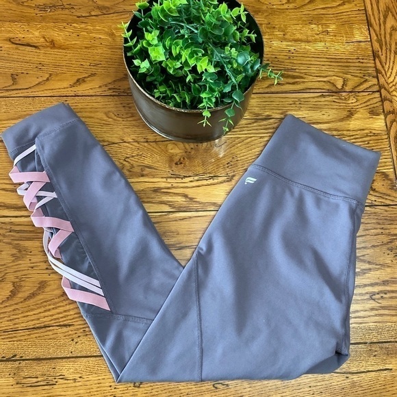 FABLETICS Dynamic High Waisted Lattice 7/8 Pants Black - Size S. - Picture 10 of 10